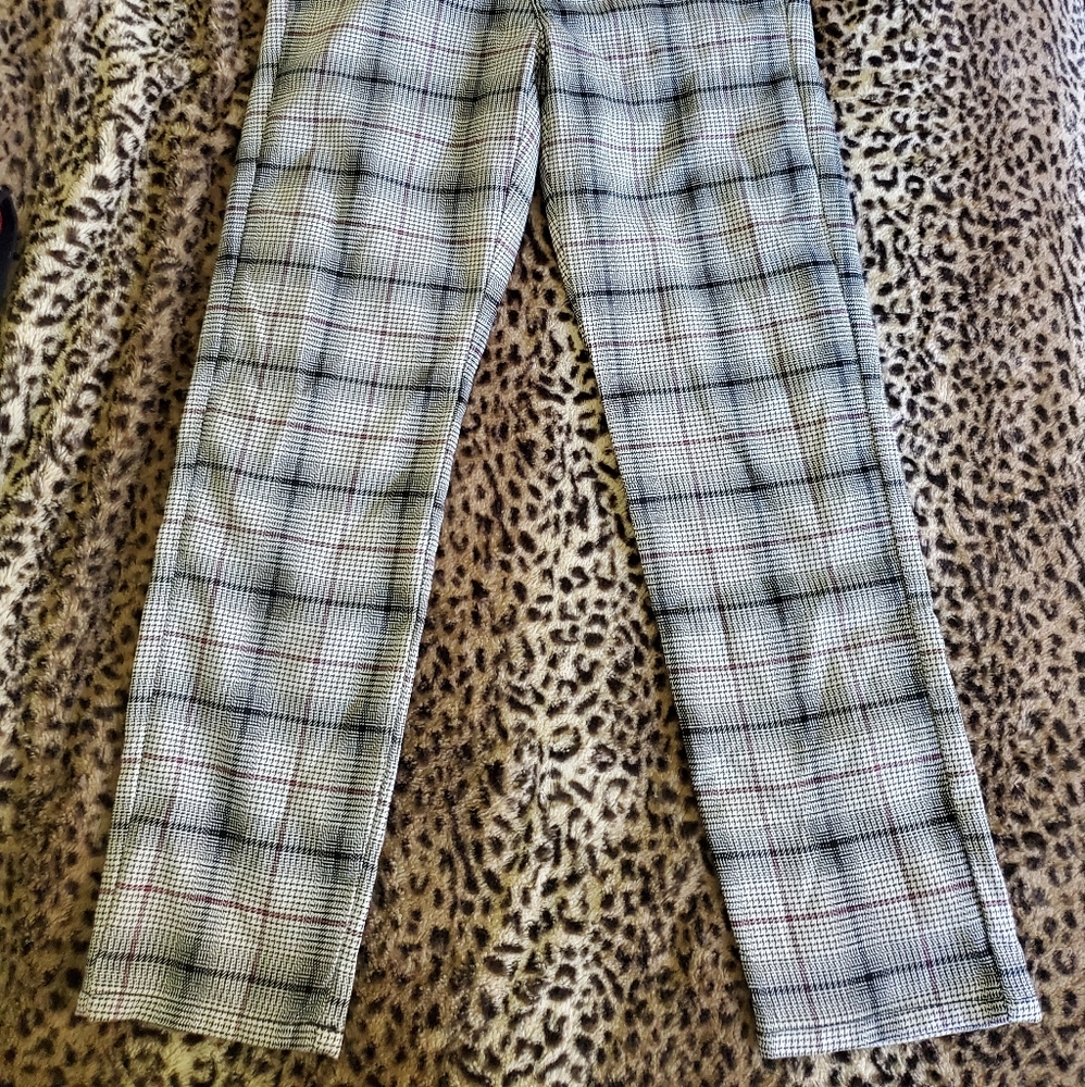 American eagle Pants - Picture 2 of 5